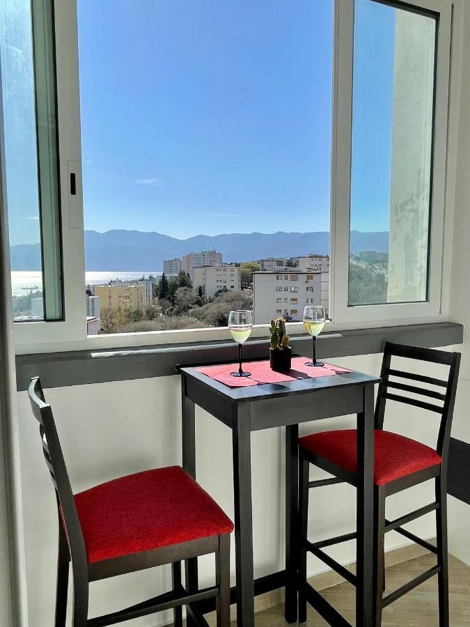 Apartamento Adria Sky Rijeka Exterior foto